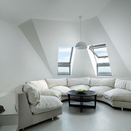 White Attic Apartment Odessa Exterior foto