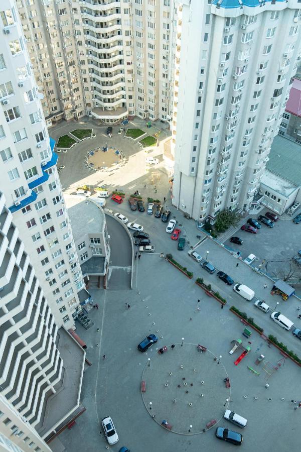 White Attic Apartment Odessa Exterior foto